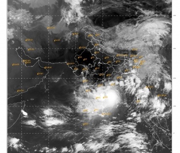 Cyclone Asani starts weakening; coastal, south Odisha to receive heavy rains | Cyclone Asani starts weakening; coastal, south Odisha to receive heavy rains