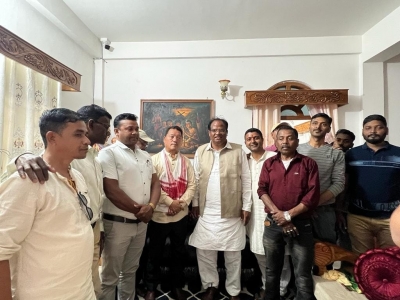 Darjeeling politics: Bimal Gurung's meeting with BJP MP sparks fresh speculations | Darjeeling politics: Bimal Gurung's meeting with BJP MP sparks fresh speculations