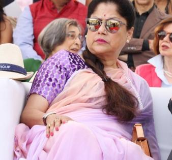 Yashodhara hails Scindia's decision to quit Congress | Yashodhara hails Scindia's decision to quit Congress Yashodhara hails Scindia's decision to quit Congress | Yashodhara hails Scindia's decision to quit Congress