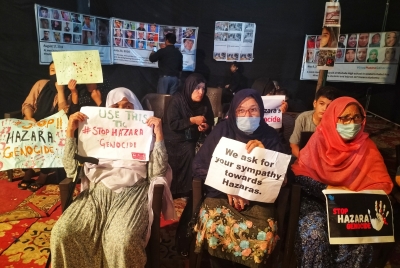 Shia Hazaras protest in Delhi against killings in Kabul | Shia Hazaras protest in Delhi against killings in Kabul