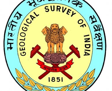Pitcher full of cowries unearthed in Bengal village | Pitcher full of cowries unearthed in Bengal village Pitcher full of cowries unearthed in Bengal village | Pitcher full of cowries unearthed in Bengal village
