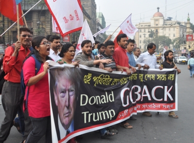 Left parties bring out 'go back Trump' rallies in Bengal | Left parties bring out 'go back Trump' rallies in Bengal