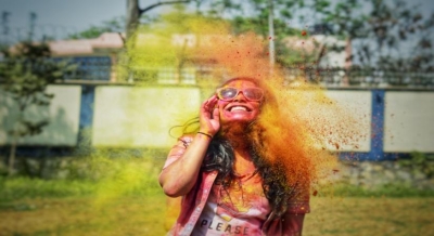 Tips and tricks to protect your skin and hair this Holi | Tips and tricks to protect your skin and hair this Holi