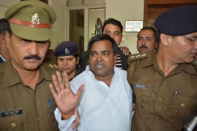 SP's ex-Minister Prajapati booked for criminal intimidation | SP's ex-Minister Prajapati booked for criminal intimidation