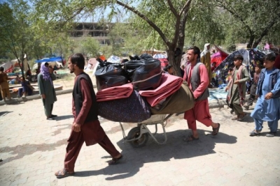 Over a million Afghans flee to Iran as economy collapses | Over a million Afghans flee to Iran as economy collapses