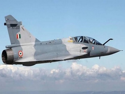 IAF gets two Mirage 2000 fighters from France to strengthen combat aircraft fleet | IAF gets two Mirage 2000 fighters from France to strengthen combat aircraft fleet
