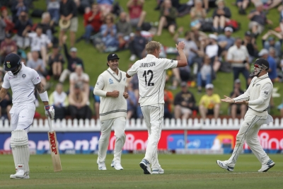 1st Test: Jamieson tears into Ashwin as India fall behind | 1st Test: Jamieson tears into Ashwin as India fall behind
