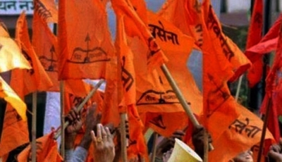 Congress 'leaks' badly, youth may lose confidence: Shiv Sena | Congress 'leaks' badly, youth may lose confidence: Shiv Sena