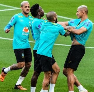 Brazil stars Richarlison and Vinicius Jr fight during training; Neymar intervenes | Brazil stars Richarlison and Vinicius Jr fight during training; Neymar intervenes