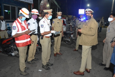 Andhra Pradesh defers night curfew plans to Jan 18 | Andhra Pradesh defers night curfew plans to Jan 18