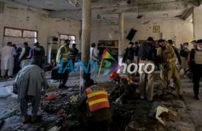 8 dead, 125 hurt in Peshawar madrasa blast | 8 dead, 125 hurt in Peshawar madrasa blast