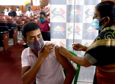 Over 31 cr vax doses administered across country as on June 25, Centre to SC | Over 31 cr vax doses administered across country as on June 25, Centre to SC
