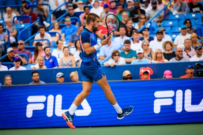 Coric defeats Tsitsipas to cap off great week with Cincinnati title | Coric defeats Tsitsipas to cap off great week with Cincinnati title