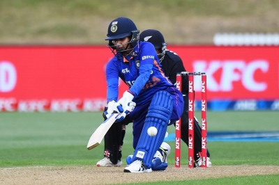 NZ v IND: Smriti, Harmanpreet, Mithali score fifties, India win 5th ODI, avoid whitewash | NZ v IND: Smriti, Harmanpreet, Mithali score fifties, India win 5th ODI, avoid whitewash