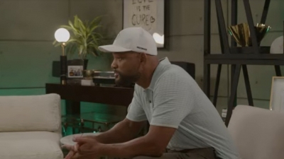 Will Smith apologises to Chris Rock for 'unacceptable' Oscars night slap | Will Smith apologises to Chris Rock for 'unacceptable' Oscars night slap Will Smith apologises to Chris Rock for 'unacceptable' Oscars night slap | Will Smith apologises to Chris Rock for 'unacceptable' Oscars night slap