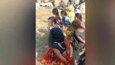 Several women injured in police crackdown on illegal sand mining in Bihar's Gaya | Several women injured in police crackdown on illegal sand mining in Bihar's Gaya