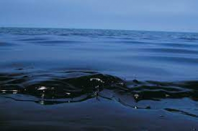 Portuguese ship spills 10 KL oil 450 km off Chennai | Portuguese ship spills 10 KL oil 450 km off Chennai