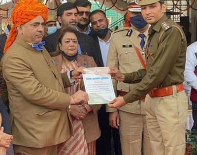 Gurugram: 9 cops, 3 others honoured on R-Day | Gurugram: 9 cops, 3 others honoured on R-Day Gurugram: 9 cops, 3 others honoured on R-Day | Gurugram: 9 cops, 3 others honoured on R-Day