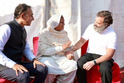 Rahul meets Kanshi Ram's sister in BJY's Punjab leg | Rahul meets Kanshi Ram's sister in BJY's Punjab leg
