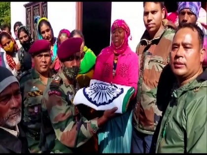 Last rites of paratrooper killed in Nagaland ambush performed in Uttarakhand's Tehri Garhwal | Last rites of paratrooper killed in Nagaland ambush performed in Uttarakhand's Tehri Garhwal