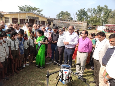 Drones deliver Covid vaccines for tribals in remote area of Palghar | Drones deliver Covid vaccines for tribals in remote area of Palghar