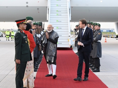 Modi in Berlin, to hold talks with Chancellor Scholz | Modi in Berlin, to hold talks with Chancellor Scholz