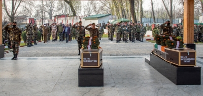 Army pays tributes to valiant bravehearts | Army pays tributes to valiant bravehearts