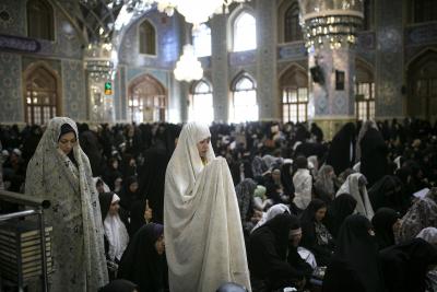 Iran closes Shia shrines | Iran closes Shia shrines