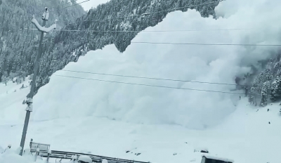 Avalanche warning issued for different areas in J&K | Avalanche warning issued for different areas in J&K