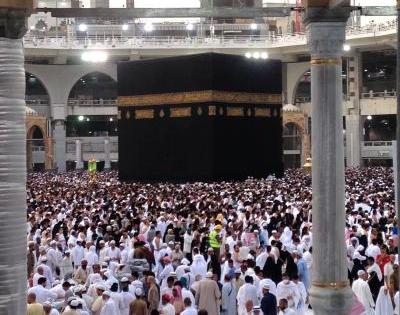 Saudi suspends entry of Gulf nationals to Mecca, Medina | Saudi suspends entry of Gulf nationals to Mecca, Medina Saudi suspends entry of Gulf nationals to Mecca, Medina | Saudi suspends entry of Gulf nationals to Mecca, Medina