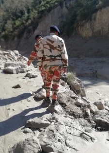Uttarakhand glacier incident: Army rushed for rescue operation | Uttarakhand glacier incident: Army rushed for rescue operation