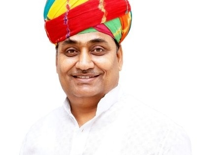 Rajasthan Congress chief calls Savarkar a 'freedom fighter' | Rajasthan Congress chief calls Savarkar a 'freedom fighter'