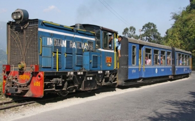 NFR cancels few Darjeeling 'toy trains' due to less travellers | NFR cancels few Darjeeling 'toy trains' due to less travellers