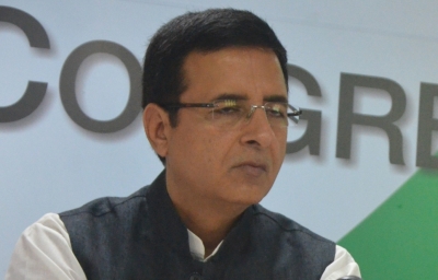 Modi, Kejriwal turned Delhi into 'gas chamber': Congress | Modi, Kejriwal turned Delhi into 'gas chamber': Congress Modi, Kejriwal turned Delhi into 'gas chamber': Congress | Modi, Kejriwal turned Delhi into 'gas chamber': Congress