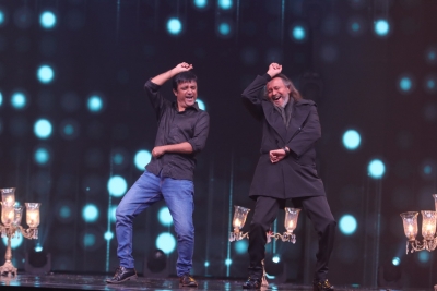 Mithun Chakraborty plays pranks on 'Dance+ Season 6' | Mithun Chakraborty plays pranks on 'Dance+ Season 6'