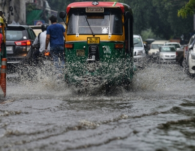 NGT seeks suggestions from Centre, others on rainwater blockage issue on roads | NGT seeks suggestions from Centre, others on rainwater blockage issue on roads