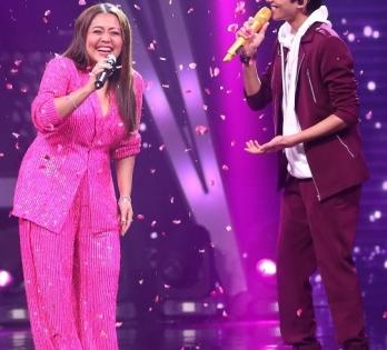 Neha Kakkar in awe of 'Superstar Singer 2' contestant Mohammad Faiz | Neha Kakkar in awe of 'Superstar Singer 2' contestant Mohammad Faiz