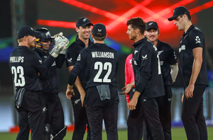 Champions Trophy: New Zealand elect to bowl first in must-win game for Bangladesh | Champions Trophy: New Zealand elect to bowl first in must-win game for Bangladesh