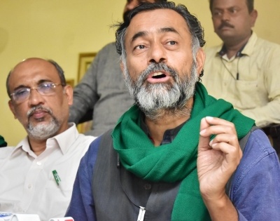 Nihangs told it is a farmers' protest, not religious movement: Yogendra Yadav | Nihangs told it is a farmers' protest, not religious movement: Yogendra Yadav