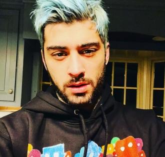 Zayn Malik meets with a minor accident, his foot run over by car | Zayn Malik meets with a minor accident, his foot run over by car Zayn Malik meets with a minor accident, his foot run over by car | Zayn Malik meets with a minor accident, his foot run over by car