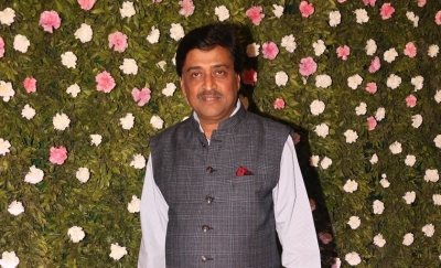 One-fourth Cong MLAs absent in Maha trust vote, Chavan says 'was stuck in traffic' | One-fourth Cong MLAs absent in Maha trust vote, Chavan says 'was stuck in traffic'