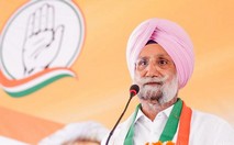 Congress MP Randhawa alleges threat to kill his son by jailed gangster Bhagwanpuriya | Congress MP Randhawa alleges threat to kill his son by jailed gangster Bhagwanpuriya Congress MP Randhawa alleges threat to kill his son by jailed gangster Bhagwanpuriya | Congress MP Randhawa alleges threat to kill his son by jailed gangster Bhagwanpuriya