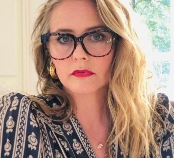 Alicia Silverstone on how she was 'banned' from dating app | Alicia Silverstone on how she was 'banned' from dating app