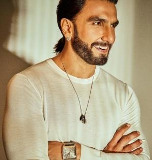 Ranveer Singh accused of driving luxury car with expired registration | Ranveer Singh accused of driving luxury car with expired registration