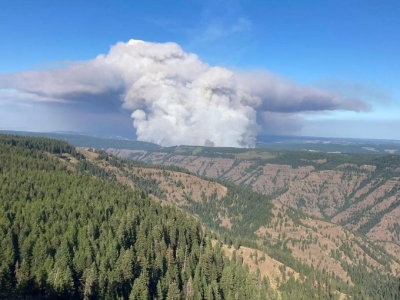 Bootleg Fire in Oregon burns over 400,000 acres | Bootleg Fire in Oregon burns over 400,000 acres
