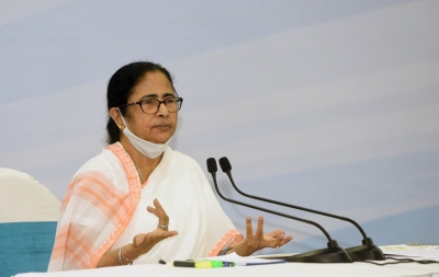 FB group to conduct poetry competition on Mamata Banerjee | FB group to conduct poetry competition on Mamata Banerjee