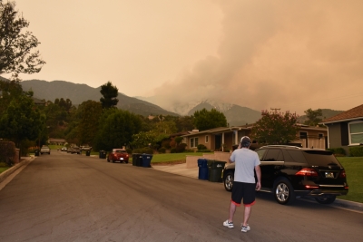 Wildfire near LA grows to over 100,000 acres | Wildfire near LA grows to over 100,000 acres