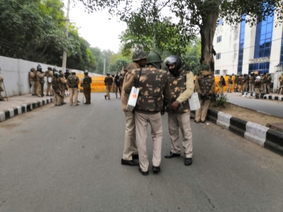 LS polls: Delhi to witness extra police deployment at 13,500 polling stations | LS polls: Delhi to witness extra police deployment at 13,500 polling stations