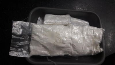 Mumbai man honey-trapped to smuggle cocaine worth Rs 28 cr from Ethiopia | Mumbai man honey-trapped to smuggle cocaine worth Rs 28 cr from Ethiopia Mumbai man honey-trapped to smuggle cocaine worth Rs 28 cr from Ethiopia | Mumbai man honey-trapped to smuggle cocaine worth Rs 28 cr from Ethiopia