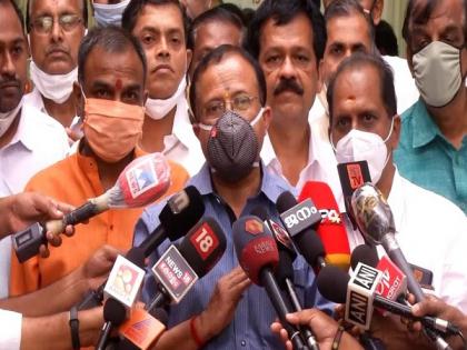 Nothing wrong in putting 'Jai Shri Ram' banners: MoS Muraleedharan | Nothing wrong in putting 'Jai Shri Ram' banners: MoS Muraleedharan Nothing wrong in putting 'Jai Shri Ram' banners: MoS Muraleedharan | Nothing wrong in putting 'Jai Shri Ram' banners: MoS Muraleedharan